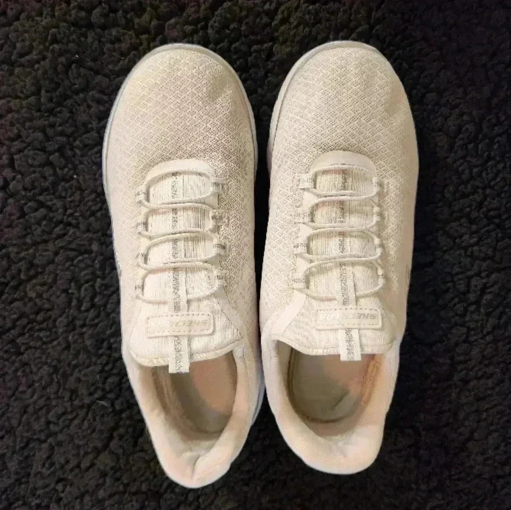 Skechers White Shoes - Picture 5 of 11